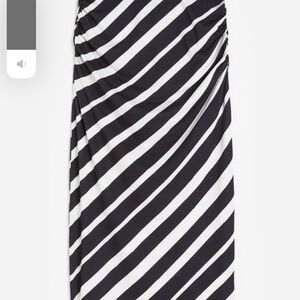 &M Draped Pencil Skirt size L Sold Out